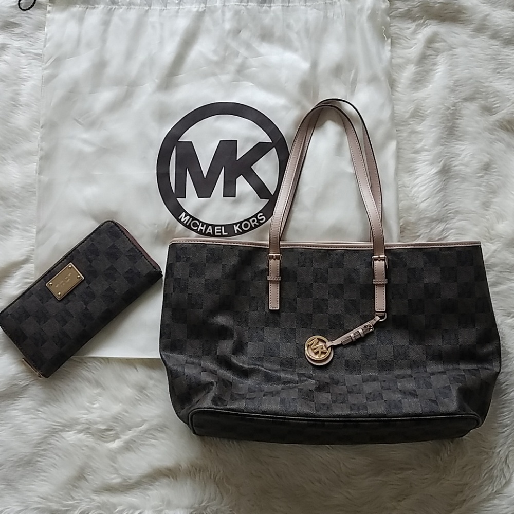 Michael Kors Checkered Tote/Shoulder Bag